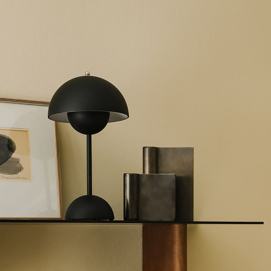 Aurelia | Minimalist Rechargeable Mushroom Bedside Lamp