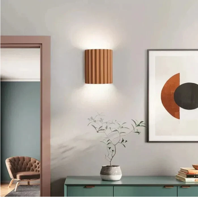 Aventa Contemporary Resin Wall Lamp With Double-Sided Glow