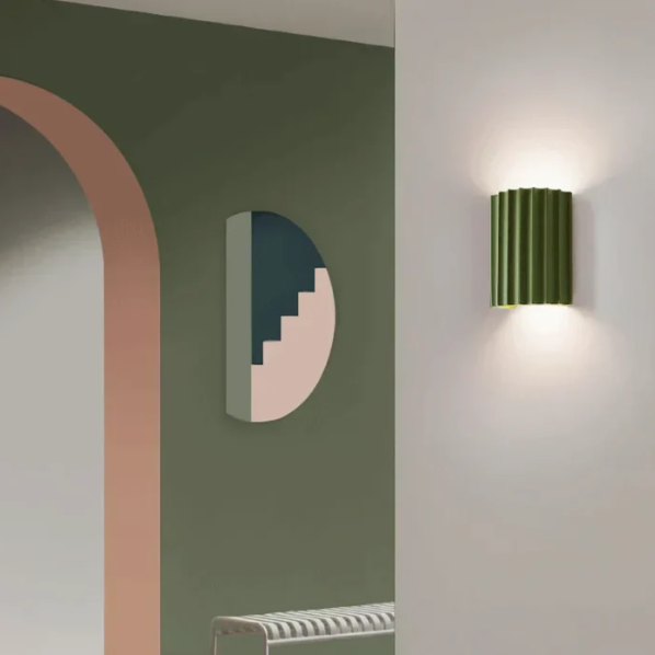 Aventa Contemporary Resin Wall Lamp With Double-Sided Glow
