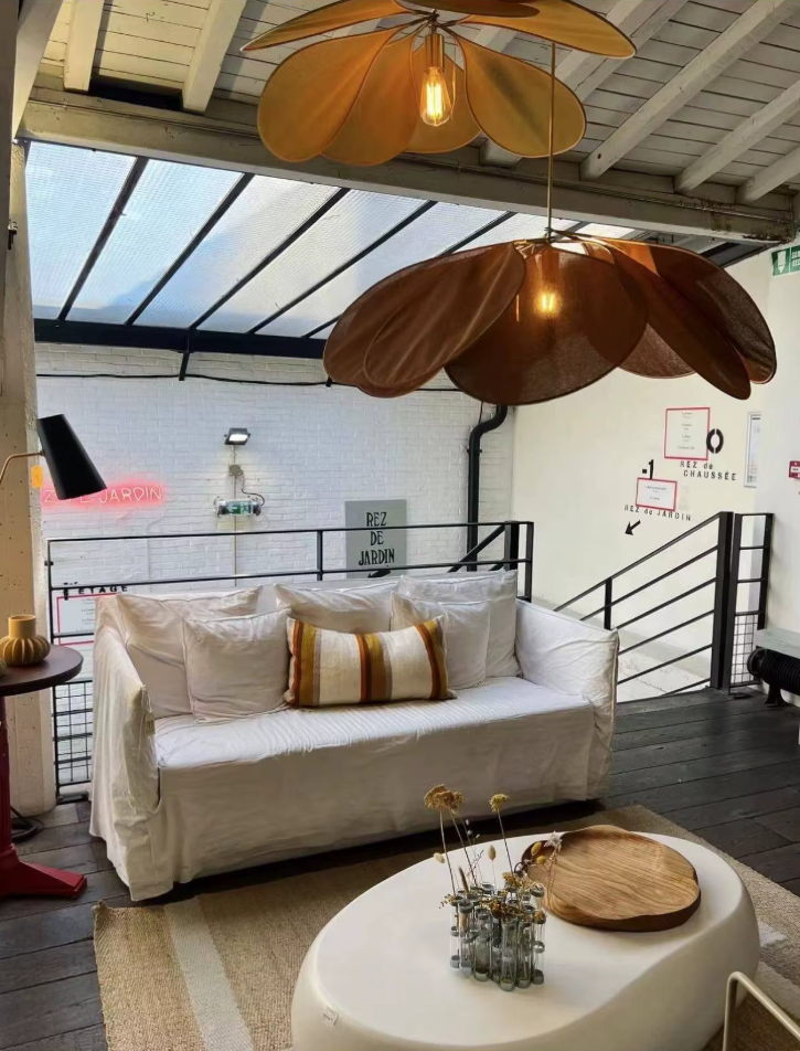 Ambient Blossom Petal Pendant Light Floral Glow Elegant