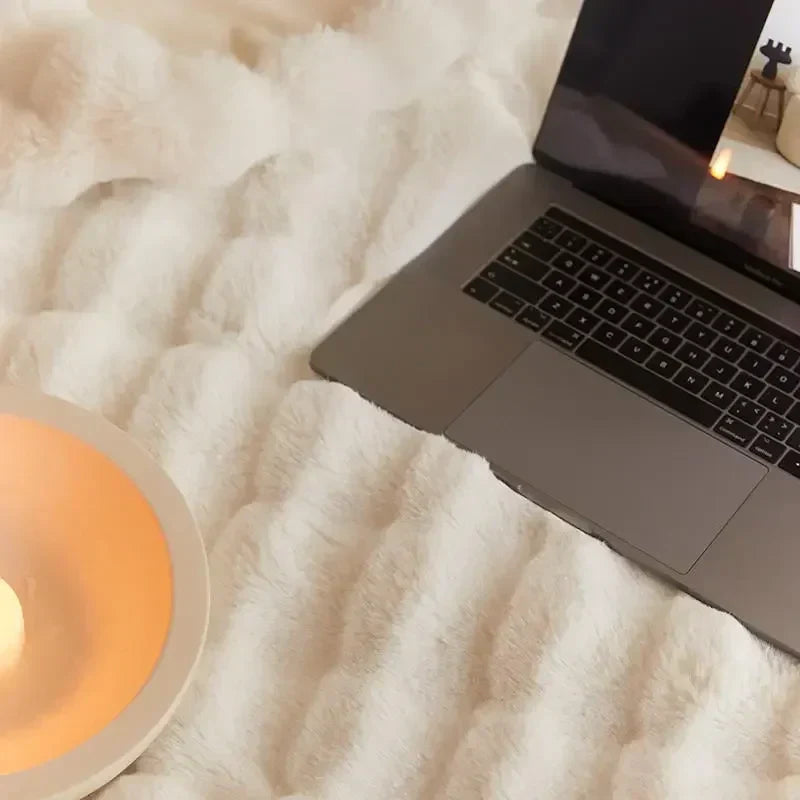 WinterGlow Plush Wool Blanket By AurynWool, Ultra Soft Cozy Throw For Cold Nights And Luxurious Comfort