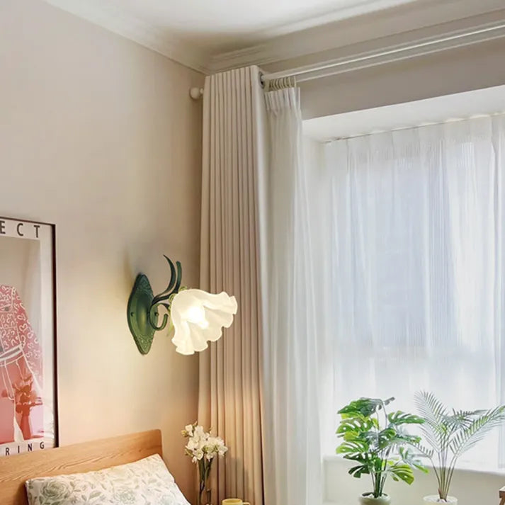 Lio | Lily of the Valley LED Wall Lamp For Living & Bedroom