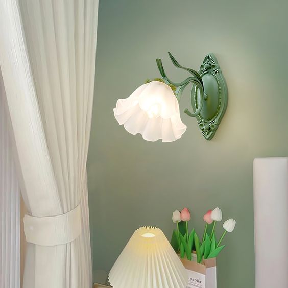 Lio | Lily of the Valley LED Wall Lamp For Living & Bedroom