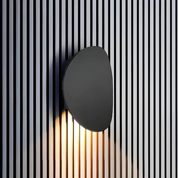 Curved Round LED Wall Light Sconce – Minimalist Design for Modern Interiors, Energy-Efficient and Soft Glow 1