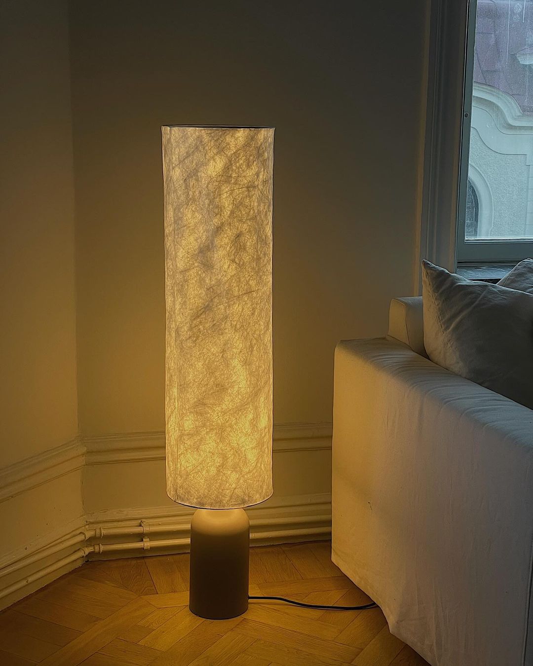 Modern Floor Lamp with Durable Tyvek Shade and Stylish Metal Base – Perfect Standing Lamp for Living Room and Cozy Reading Corners 3