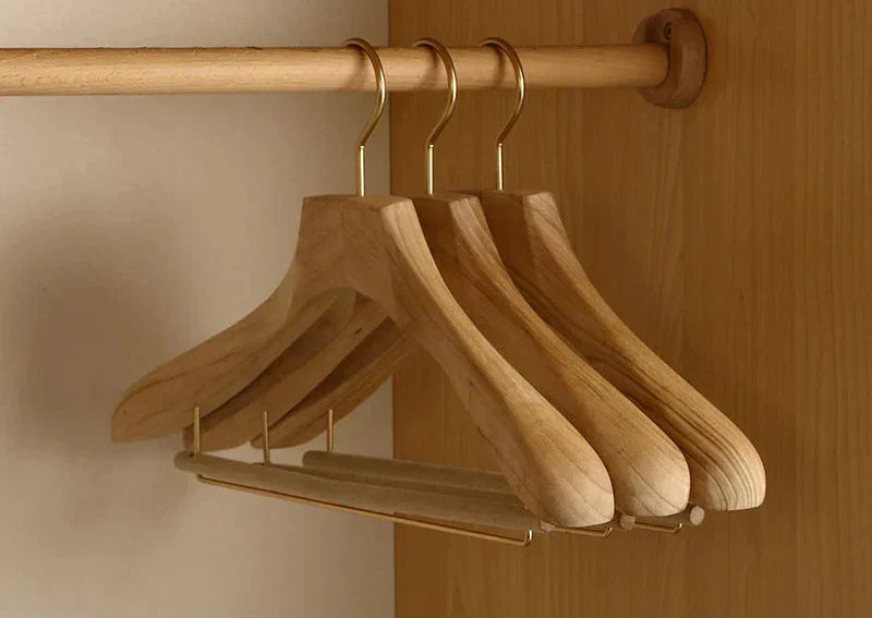 Lyra Premium Camphor Wood Wide Shoulder Hangers Set Of 2
