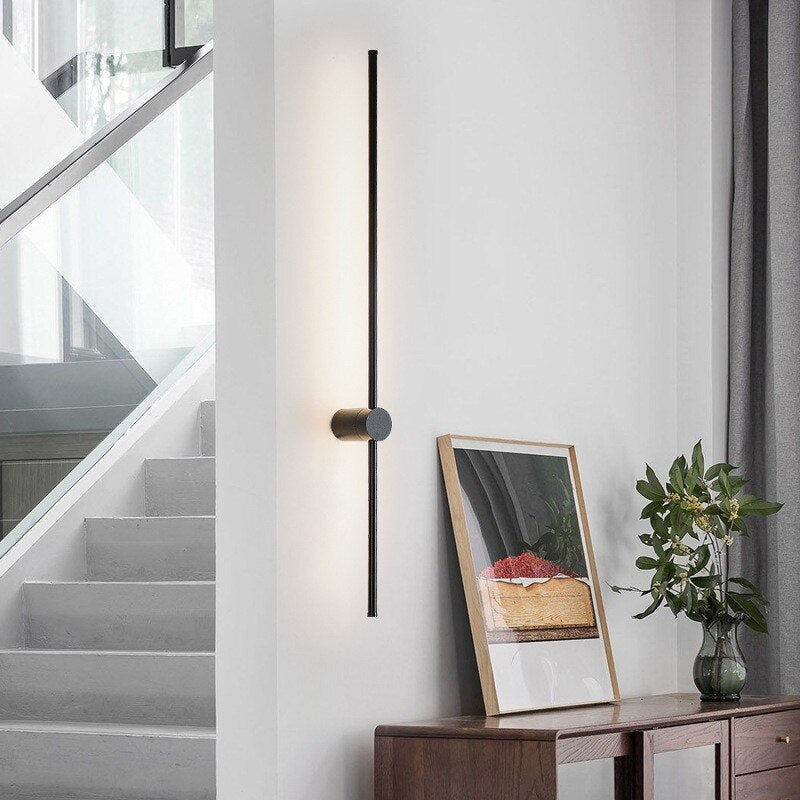 AureaNova Minimal Wall Lamp | Modern Gold/Black LED