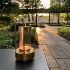 LumaCove johdoton ladattava kultainen lyhtypöytälamppu