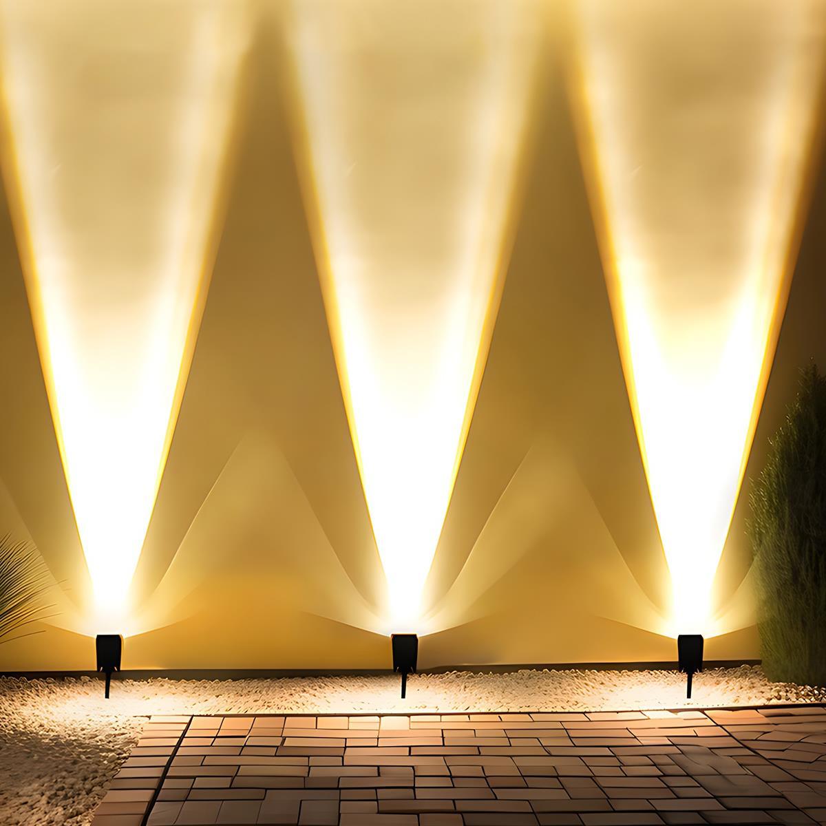 Lumenza Waterproof Solar LED Adjustable Zoom Outdoor Light